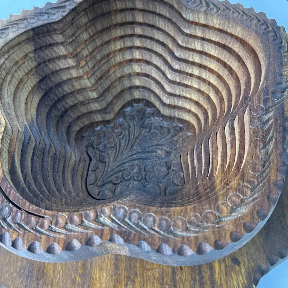 VTG.Folding Spiral Collapsible Wooden Swivel To Close. Afghanistan. bowl 7.5